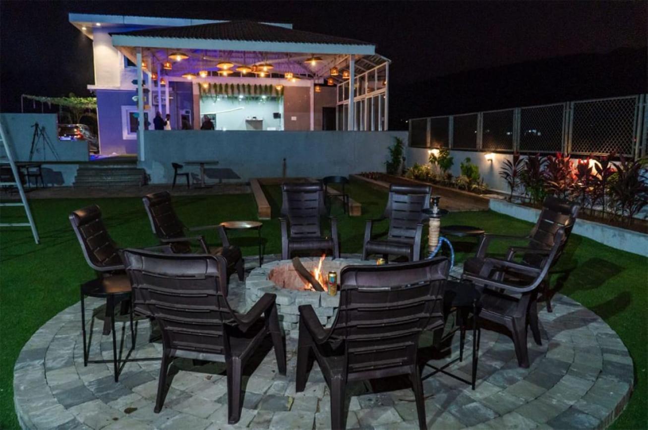 Green Crest Villa Lonavala Buitenkant foto